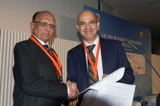 Acuerdo de colaboración entre la industria fotovoltaica española e india