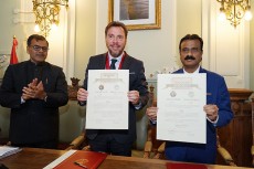 Ahmedabad y Valladolid firman un protocolo de hermanamiento