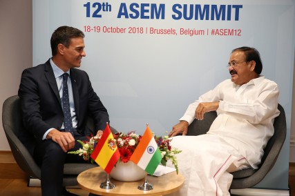 El Presidente del Gobierno se reúne con el vicepresidente de la India